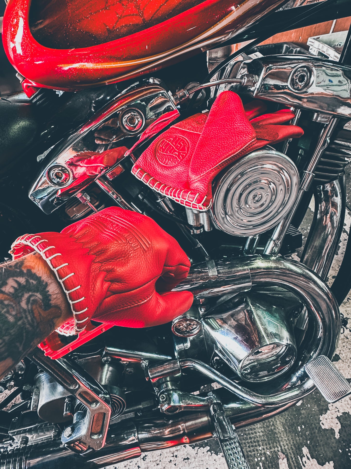 Lost Wolf Choppers Gloves Red