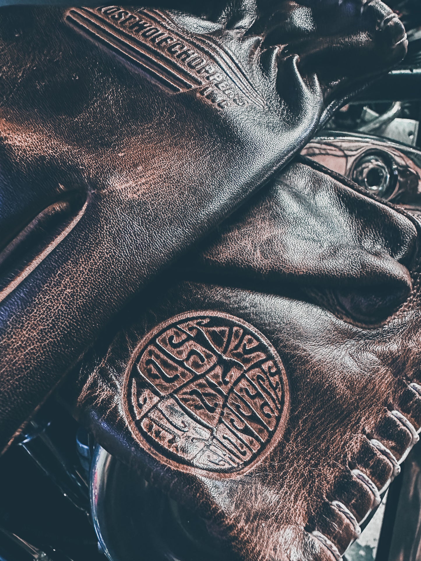 Lost Wolf Choppers Gloves Brown
