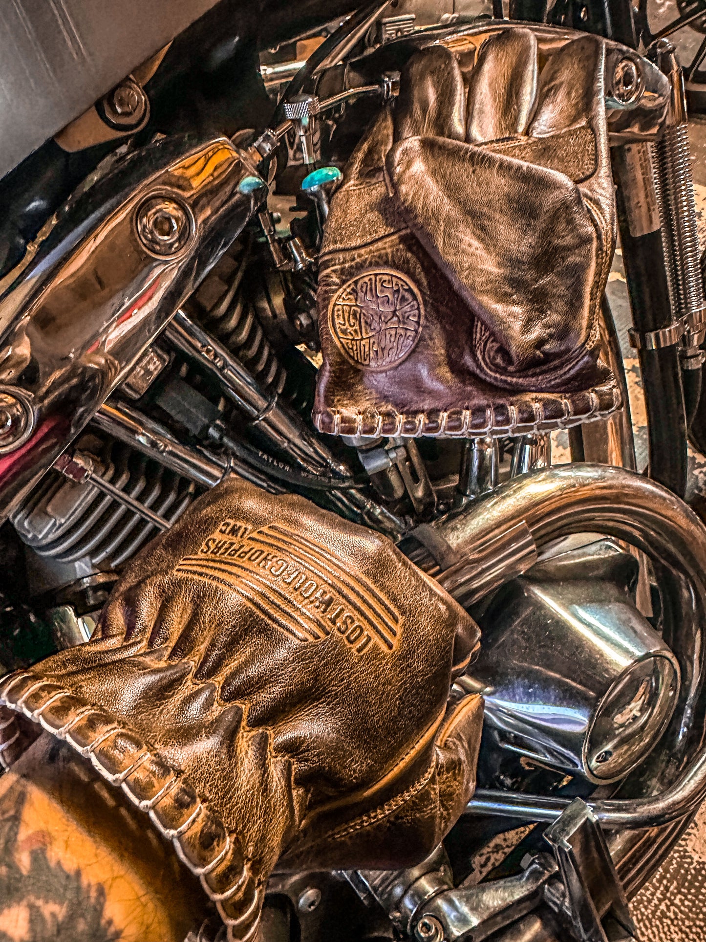 Lost Wolf Choppers Gloves Brown